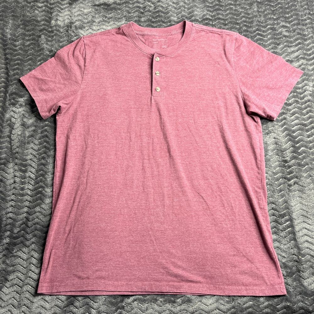 Fresh Clean Tees Men's red Henley Shirt Short Sleeve Cotton Blend Size L
